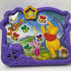 1999 Hasbro Winnie The Pooh Flickering Fireflies Electronic Handheld Game Works!